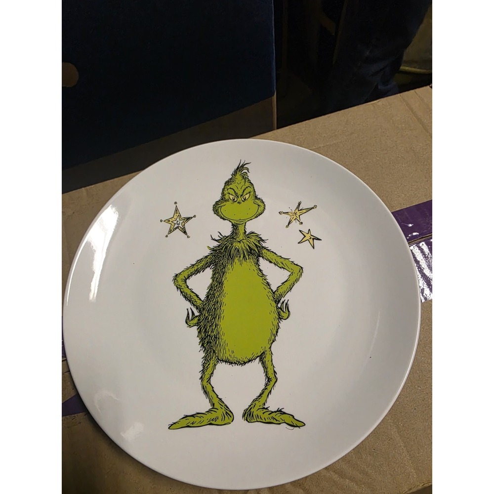 Bioworld 2024 NEW The GRINCH -‎ Grinch With Stars 8" Ceramic Plate